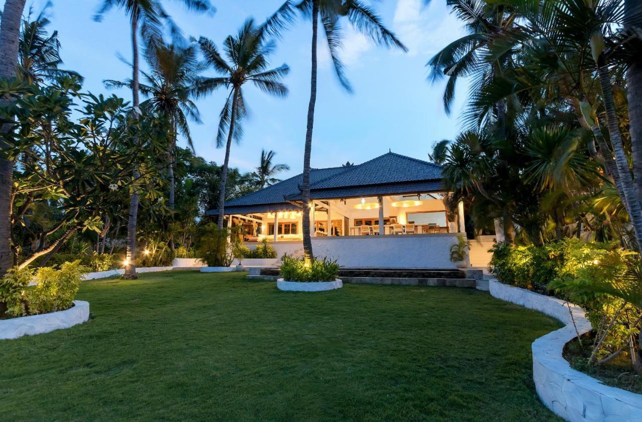 Kanna Seafront Estate Tulamben Екстер'єр фото